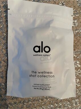 ALO Yoga Wellness Shot Variety Pack Pouches - White with Multicolor Accents